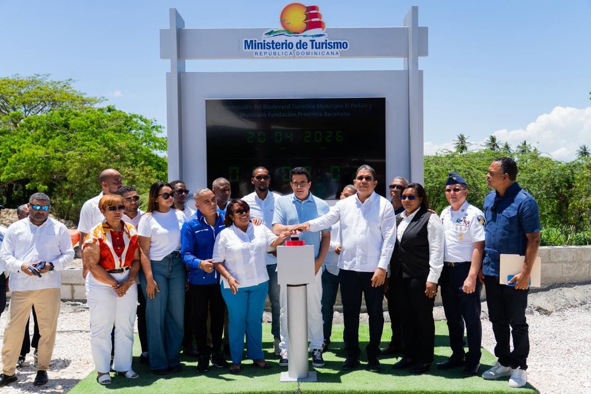 Ministerio de Turismo RD tweet media