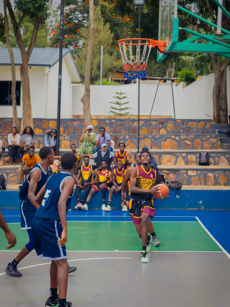 KicukiroBuckets's tweet photo. Didier of KICUKIRO BUKETS https://t.co/dLkSMe3KZD