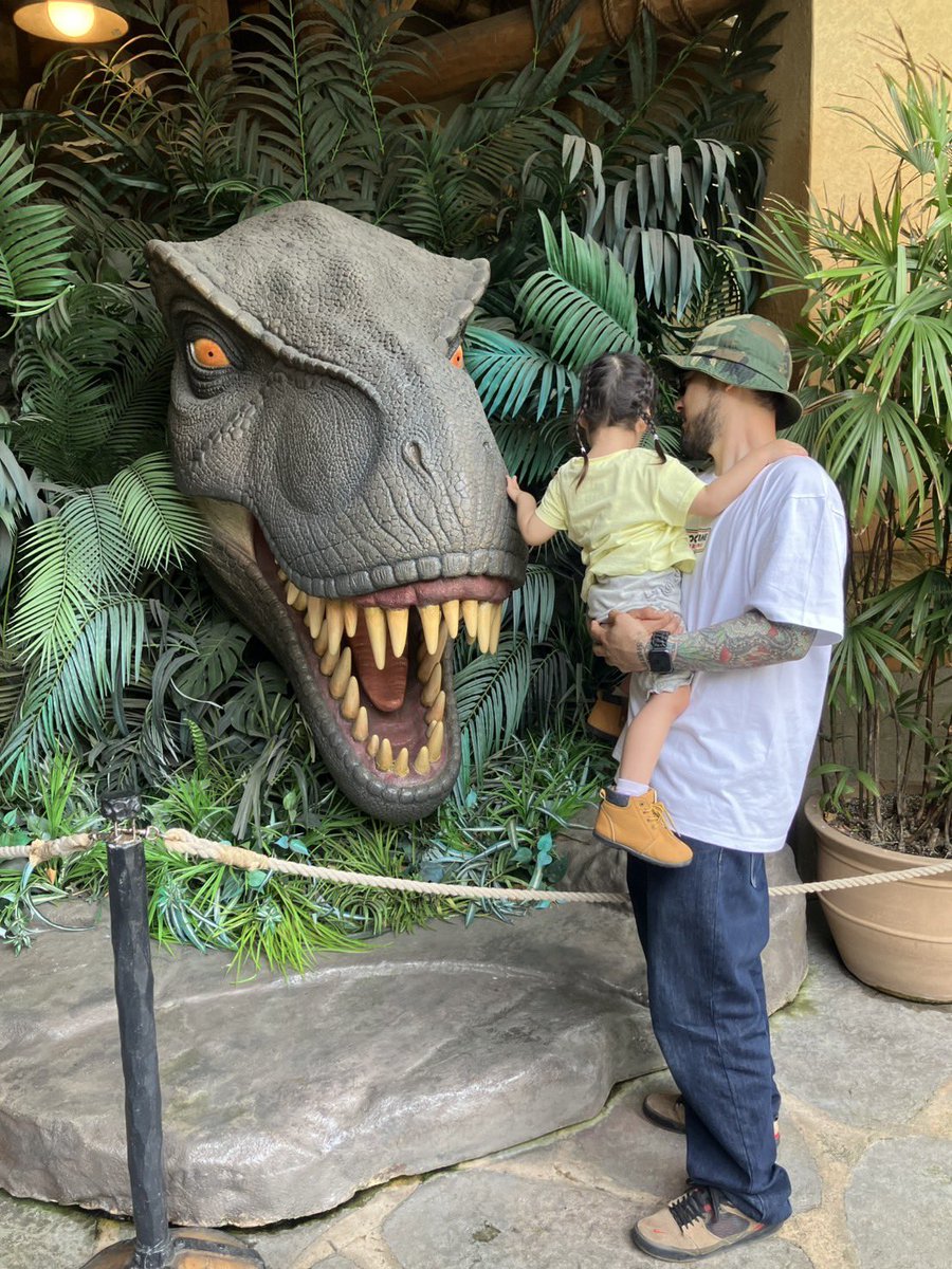 hxaxnxa13's tweet image. 栃木(社員旅行)からの途中解散でUSJ🦀
#USJ
#JAWS
#happy