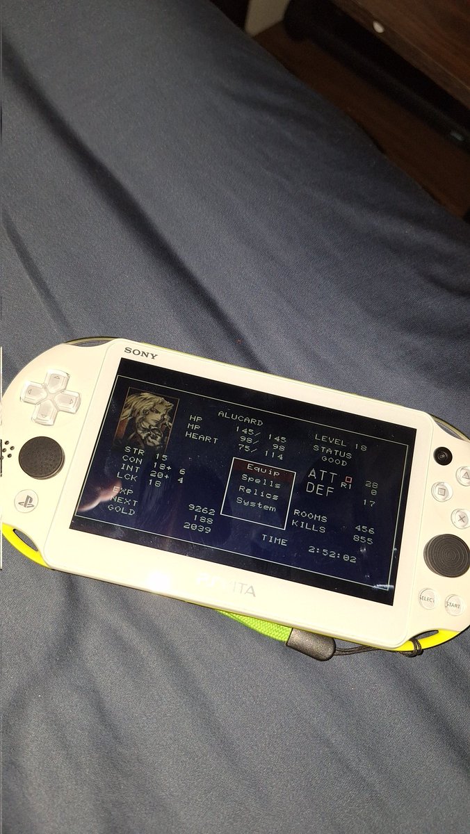 CapableBara's tweet image. Symphony of the Night before bed...
#konami #CastlevaniaSotN