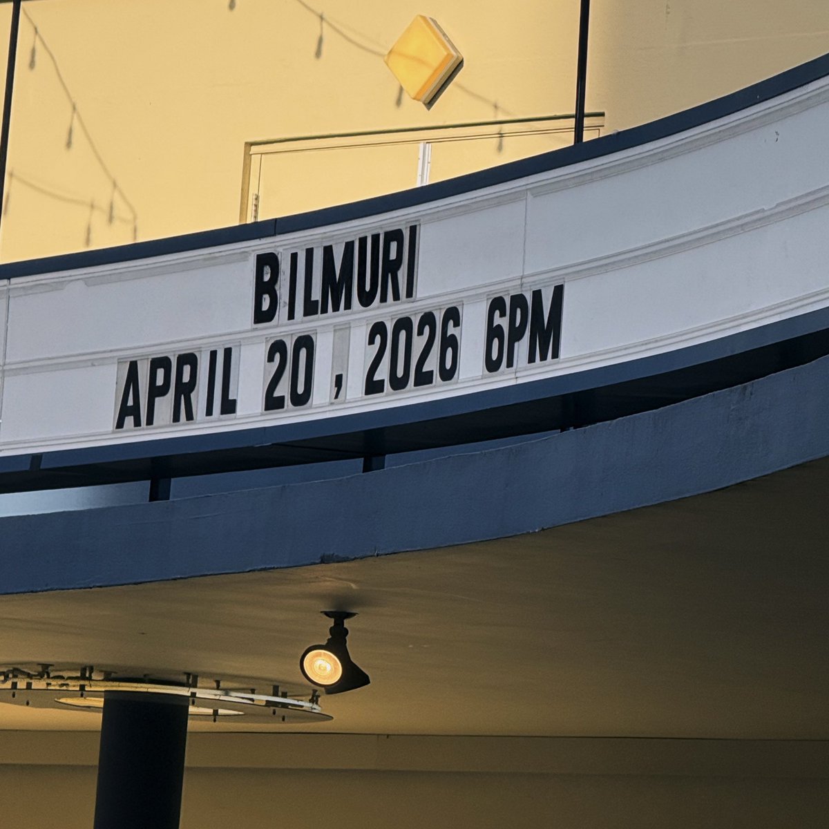 henry_finch's tweet photo. I’m so sick of people lol after this show and after Vegas and stardom I don’t wanna go anywhere lol
#Bilmuri https://t.co/p3MDkI3sJR