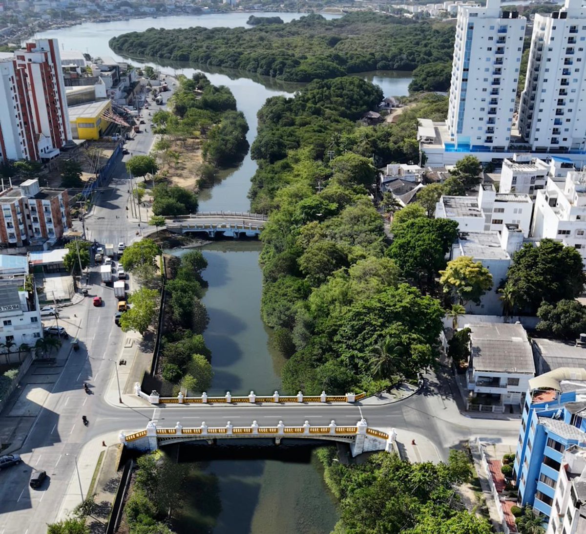 Dumek Turbay Paz tweet media