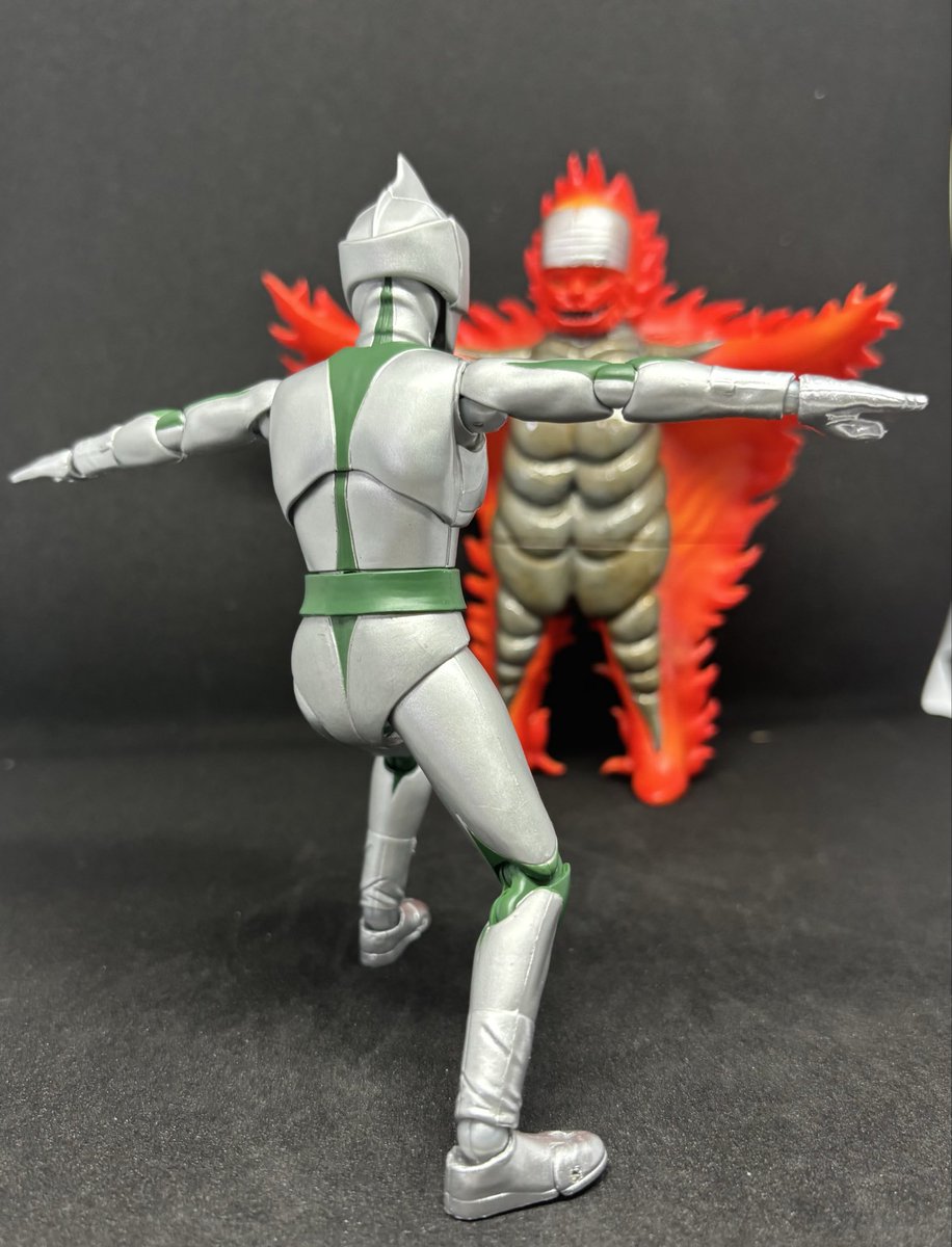 ミラーマン】Futureファクトリー「キティファイヤー」怪獣ソフビ 制作