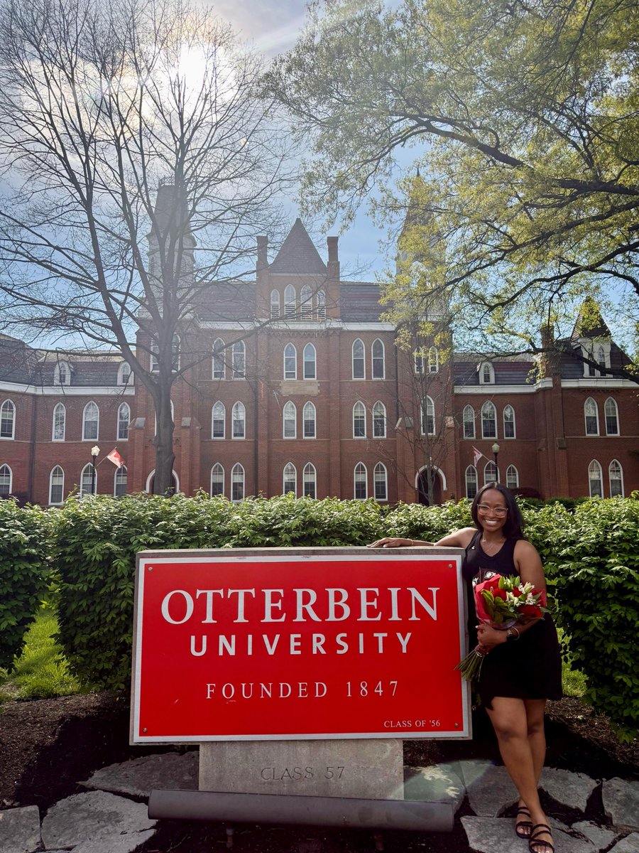LizzTurnerr's tweet photo. Thank you, Otterbein University ♥️. .

To my Diversity Ambassadors: you all were one of the most incredible groups of students I’ve ever had the honor to work with. Please know I am continuously rooting for each and every one of you! 

Until next time… Ms Liz is out!✌🏾￼ https://t.co/7CKLeMxjaw