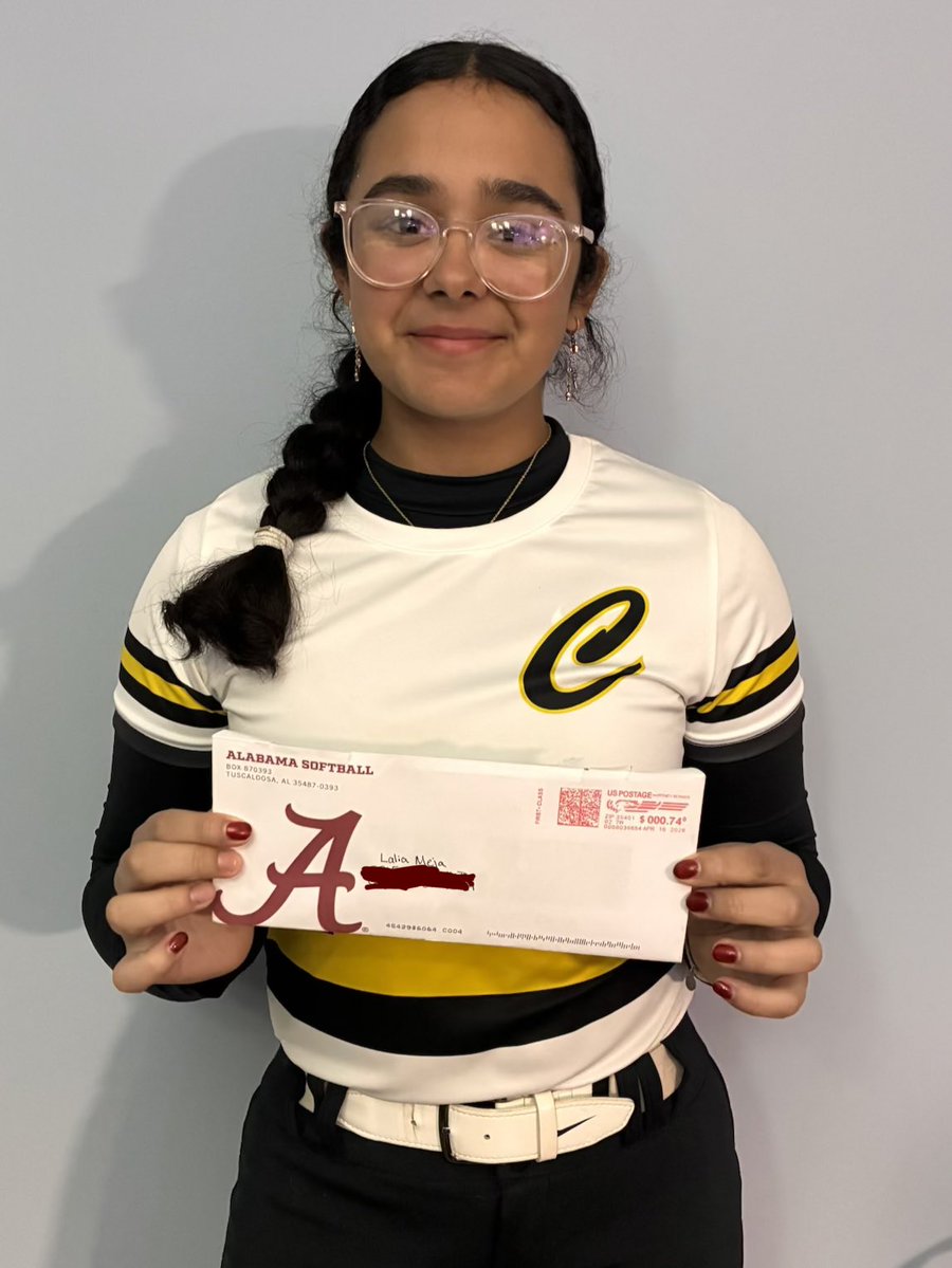 CheezeMejia's tweet image. Mail Alert!!

So lucky to come home to some Alabama mail tonight!

Thank you coaches, @RyanIamurri32 @UACoachMurphy @lmcmahon7 @KaylaBraud1 @adamarbour @AlabamaSB so much for thinking of me!!! Can't wait to come to another camp! #RollTide 

@LineDsoftball @los_stuff