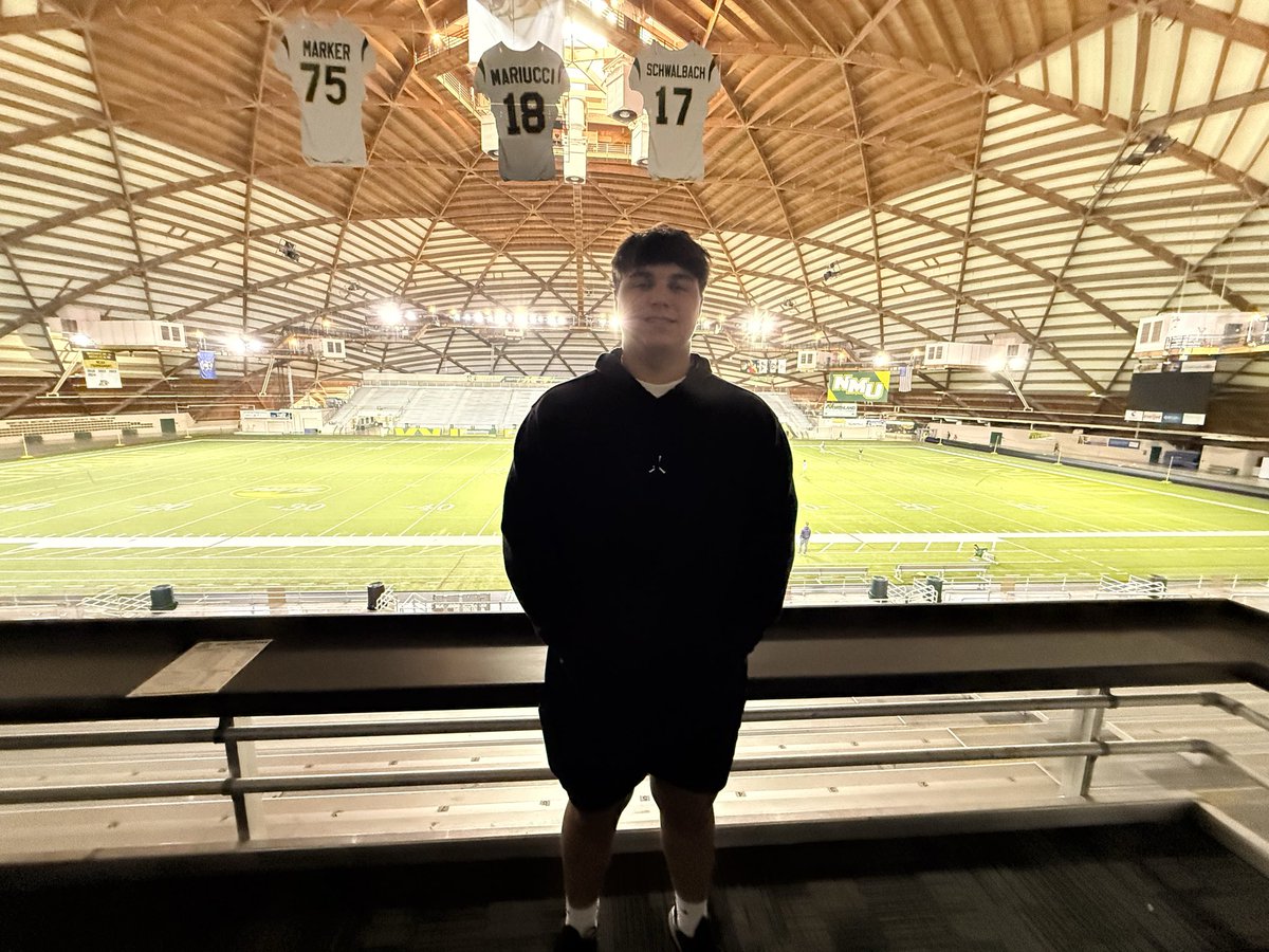 AJChromy55's tweet photo. Thank you @CoachKrezek @NMUCoachJanus  and @NMU_Football for an excellent Junior Day.  Super great experience and really excited about the next steps in the process.  @NMUCoachBright https://t.co/K8sqxjILno