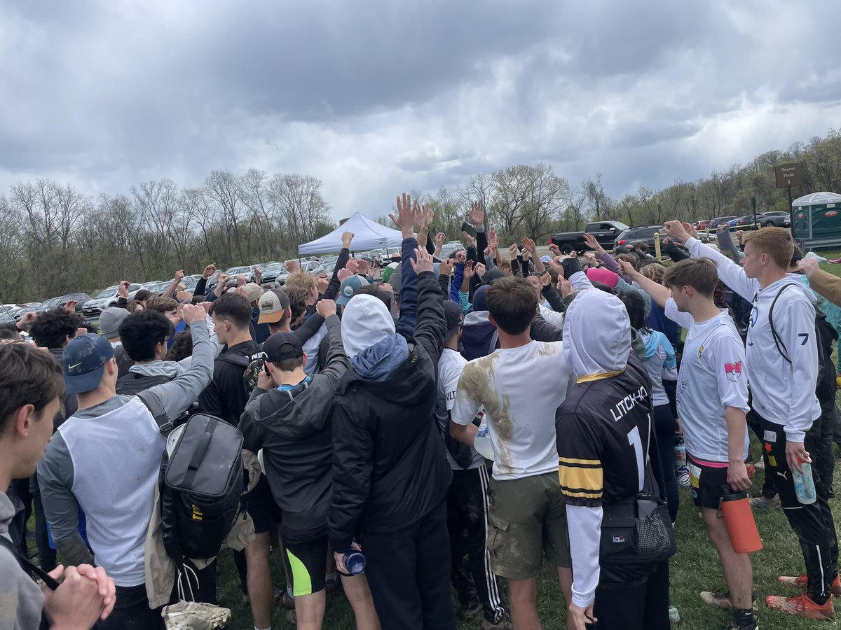 pghultimate's tweet photo. Hosted over 100 athletes at our pre-club-season combine this past Sunday!

Thanks to our SEVEN #pghclub teams that helped teach and facilitate 💛

@PghParcha @pghincline @HazzyUltimate @pghtemper @StealersPitt @portauth0rity @PghCrucible https://t.co/sflccwrs5o