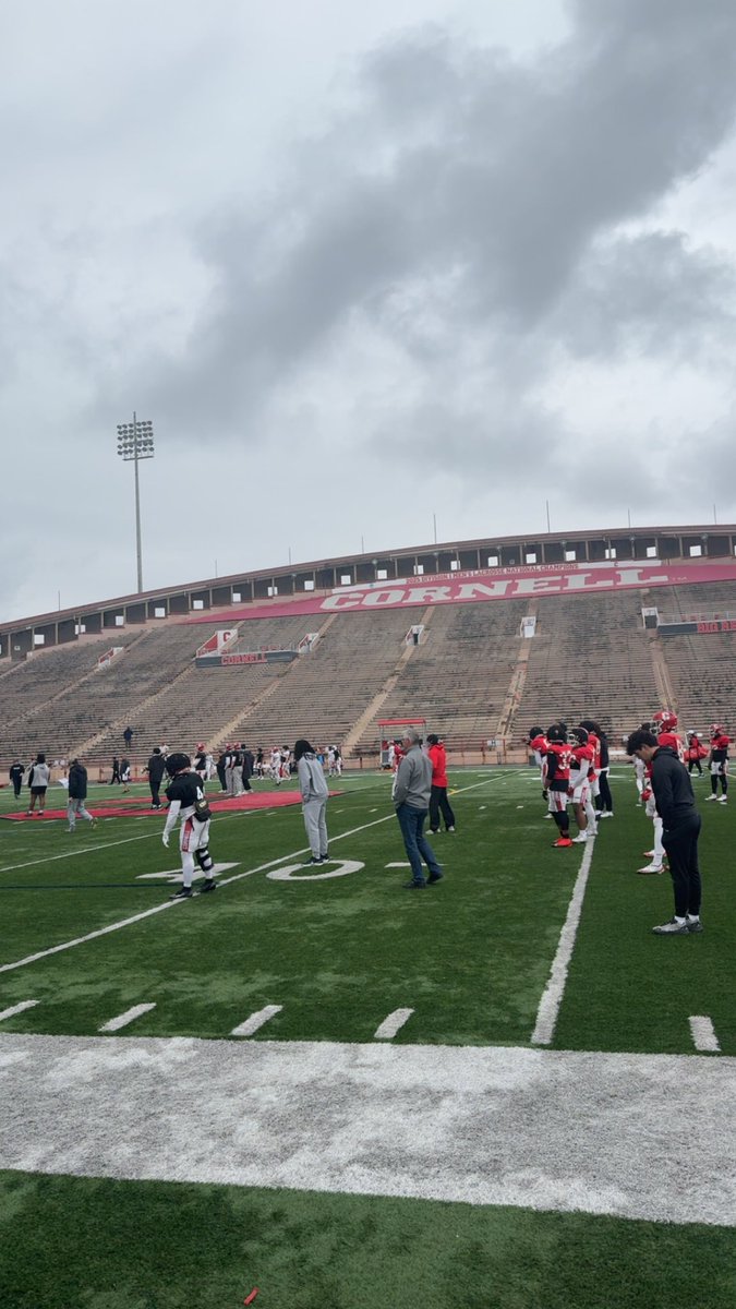 charlietodd08's tweet photo. Had a great day yesterday at Cornel! Thank you @DanSwanstrom for inviting me.
@coach_dees @CoachJDittman58 https://t.co/LAUtGCm0wY
