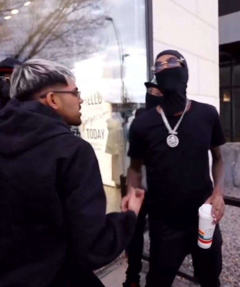 Yegbuztv's tweet photo. Streamer N3on started his IRL stream and the first people he interacted with was Edmonton rappers Hydra, Jason Packs, VinciiG and Rondo KP. https://t.co/27Gd8gnD4M
