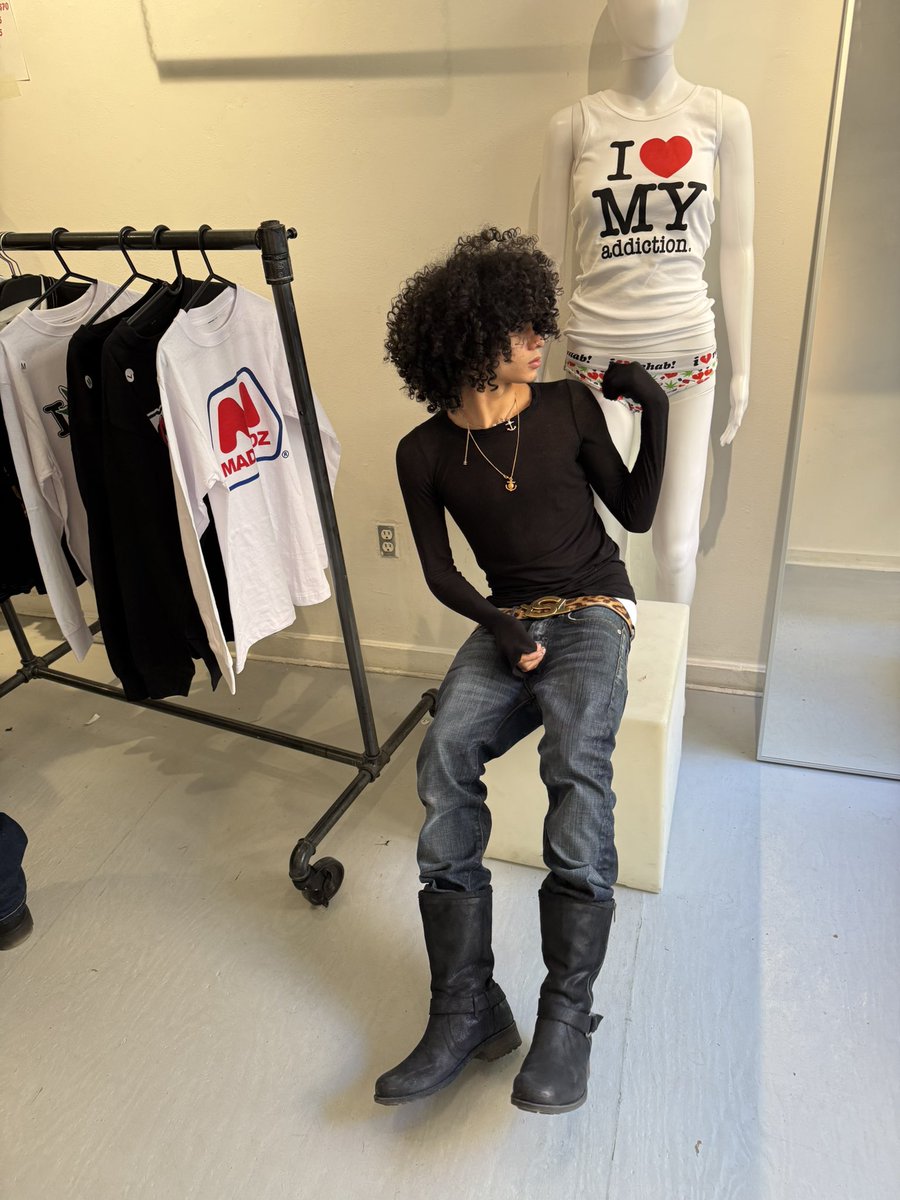 michael angelo tweet media