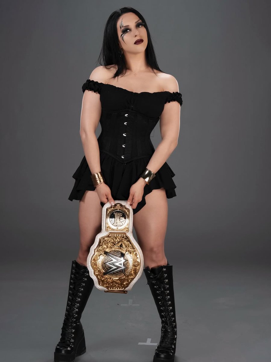 Hot Female Wrestlers tweet media