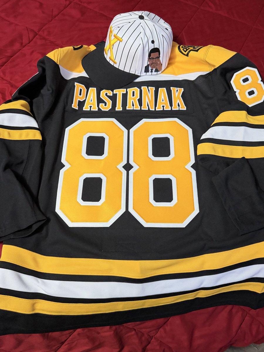 MrHayes252's tweet image. #Chipotle said “Hockey 🏒 Jersey Only…”

I said… “Bet” 😎 #HappyMonday and #Happy420 if you’re into that sorta thing 🤷🏾‍♂️