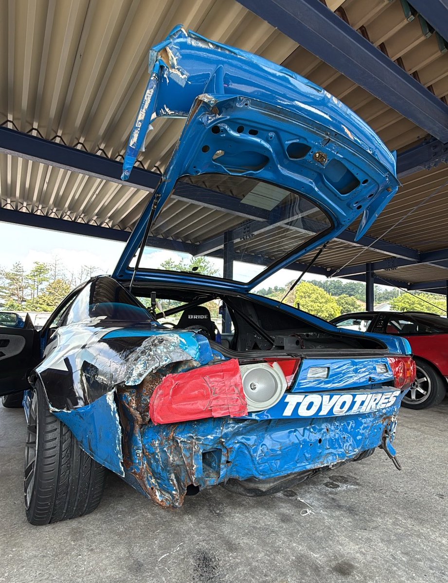 まこつ tweet media