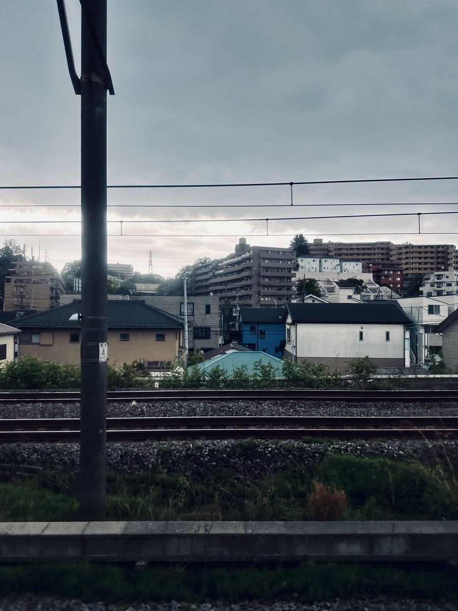 DaSoda23's tweet photo. 不穏な光の東海道線車窓
2026apr21
#photo #japan https://t.co/cExEMVikEk