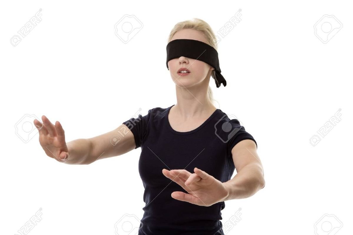 tzardomynix's tweet image. me when svetlana's physical description in the books