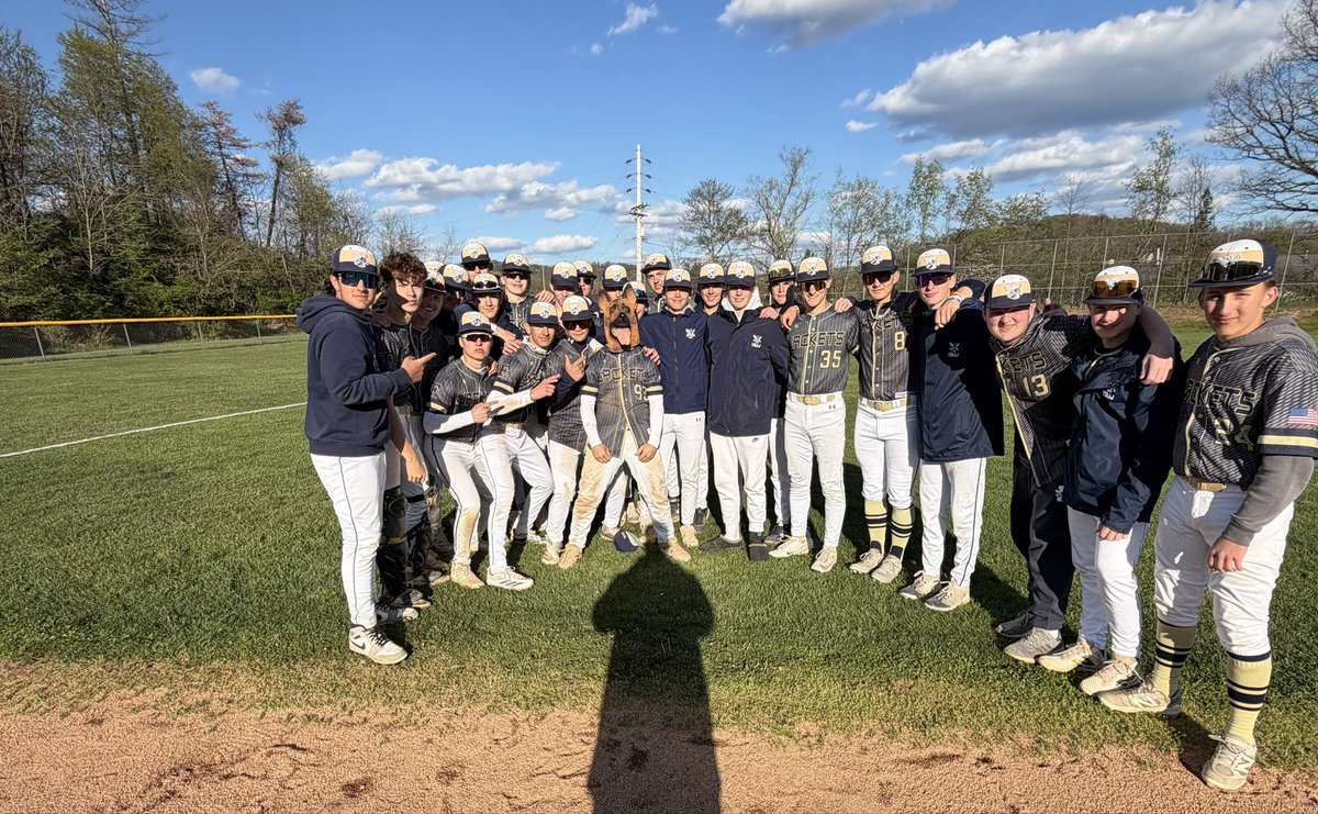 FAHS_Baseball's tweet photo. Jackets move to 11-0 with a big win over Burrell 12-4.
Dawgs: Barker and Blystone , but Weatendorf chips in by going the distance . Game 2 of the series at home on Tuesday! @FASD_Athletics https://t.co/J4Q3rG03sE