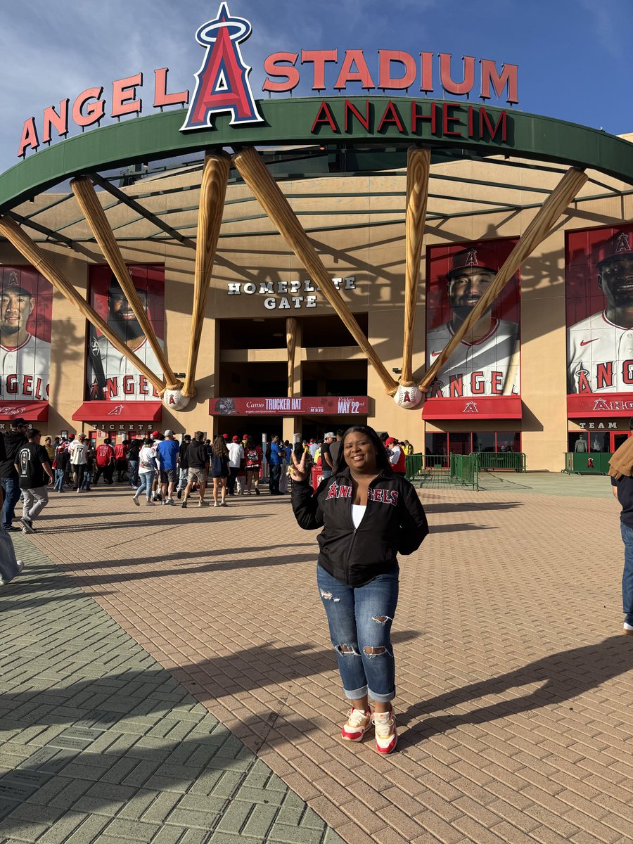 halostwins tweet media