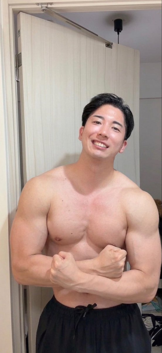 TakaYauyau's tweet image. Let's be buddies！

instagram.com/im_yung54?igsh…

#workout #tranning #muscle #fitness #gym #kpop #ive #twice #music #physique #bodymake