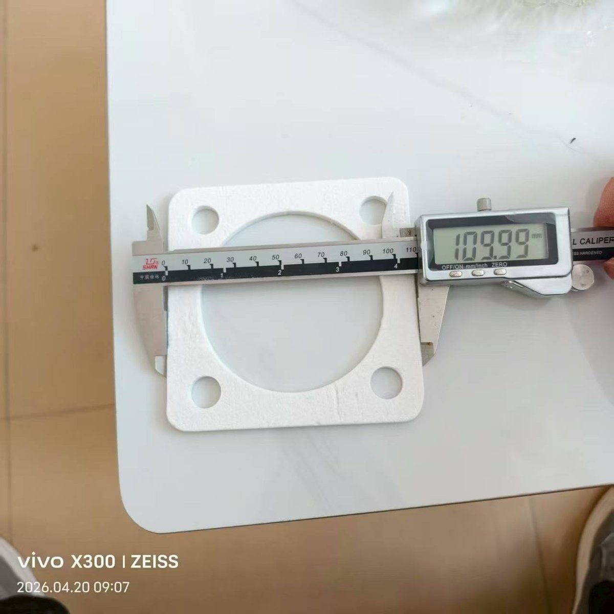 AngelinaZh35287's tweet image. JIUQIANG ceramic fiber gaskets have passed quality inspection and are ready for shipment today.
Custom sizes and specifications available — feel free to contact us for your needs.
#CeramicFiber #Gasket #ThermalInsulation #HighTemperature #IndustrialMaterials #CustomMade