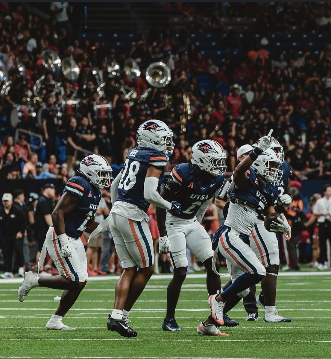 Logan Debose tweet media