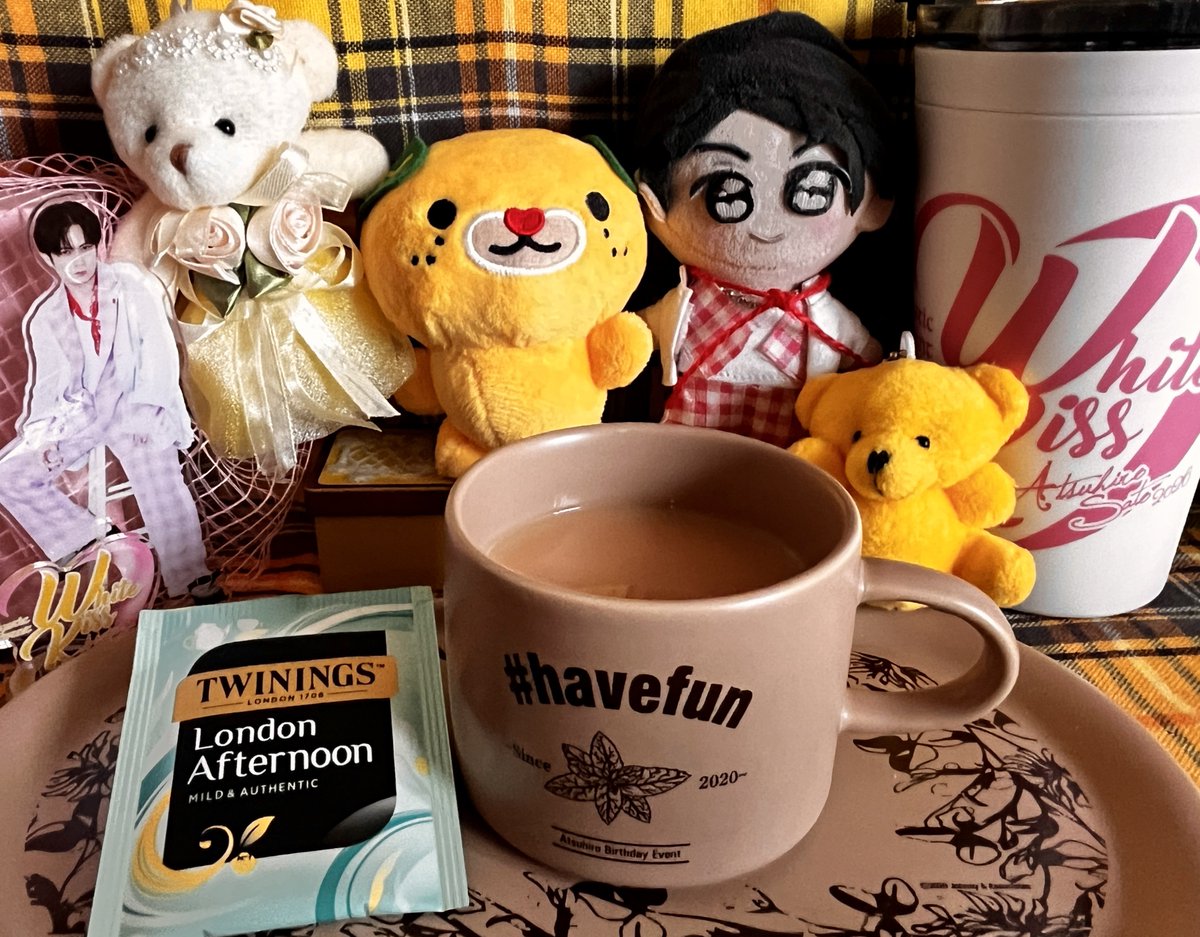 izumaru333's tweet image. 「安全運転でねっ」by アツヒロ
はいっ(⋈◍＞◡＜◍)✧♡

運転する時、毎回
思い出すようにします💛

ラストのボイトレ
気になる〜(ღ✪ｖ✪)✨
お知らせ待ってます

朝だけどトワイニングの
London Afternoonで #havefun

すごく美味しい！牛乳と合う！
皆さまもどうぞ( *ﾟ▽ﾟ)_🫖

#佐藤アツヒロ