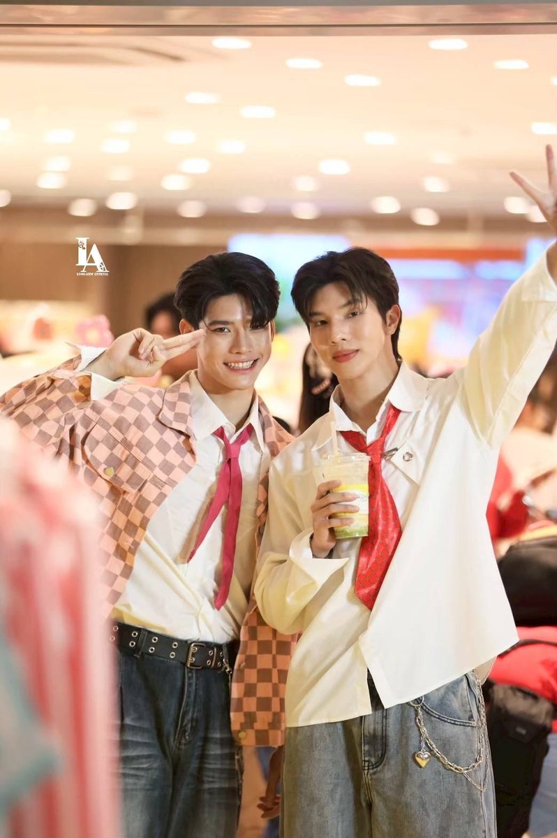 Long_Arm78's tweet image. 𝕄𝕠𝕣𝕟𝕚𝕟𝕘 𝕋𝕦𝕖𝕤𝕕𝕒𝕪 🌺 🌸🌷
ไม่ได้ขอให้โลกเป็นสีชมพู แค่ขอเป็นคนของยูก็พอ 😘😘

#longlee #Armchaiyapat 
#Longarm #หล่งอาร์ม