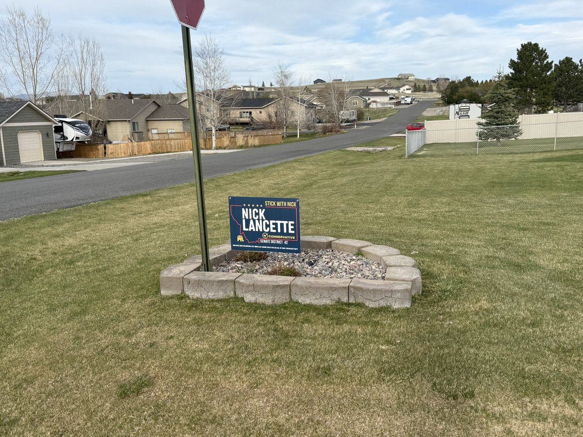 NickALancette's tweet photo. If you’re looking for a sign…this is it. STICK WITH NICK! https://t.co/IhAbxfIyQJ