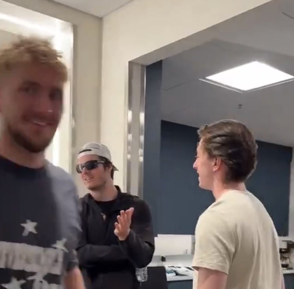 daily regenda tweet media