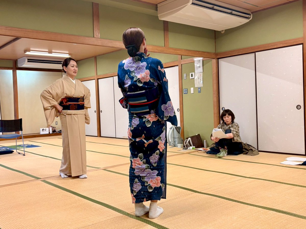 わのわ2本立て公演「さつさつの声」「花に嵐」絶賛稽古中です。 ご予約も順調に伸びておりますが、 16日16時・17日12時「さつさつの声」が残り少なくなってます。 16日17日でセット（2本とも見たい方向け割引チケット）をご希望の方は、お早目のご予約をお勧めいたします。 📷forms.gle/BLMdvvccM3Hkd9…