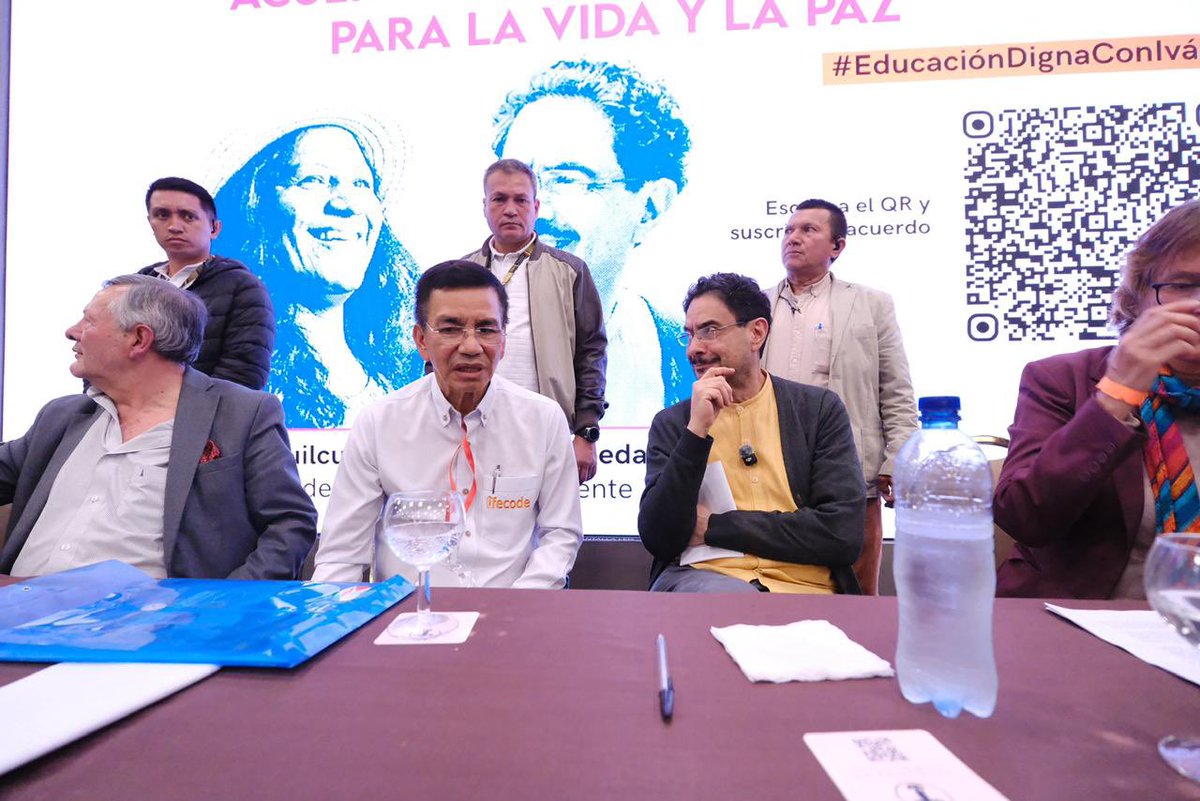 Iván Cepeda Castro tweet media