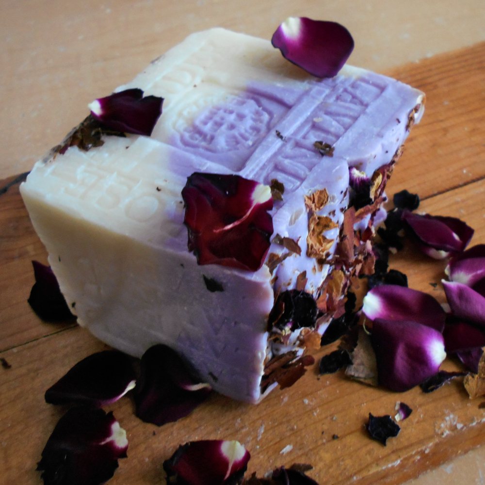 handmade_soap's tweet image. The April Birthday It List Floral Soaps 
We’re serving up our soap monthly picks: Curated, iconic, and of-the-moment. Consider this your birthday cheat sheet.  naturalhandcraftedsoapcompany.com/Lavender-Soap-… #floral #soap #lavender #birthday