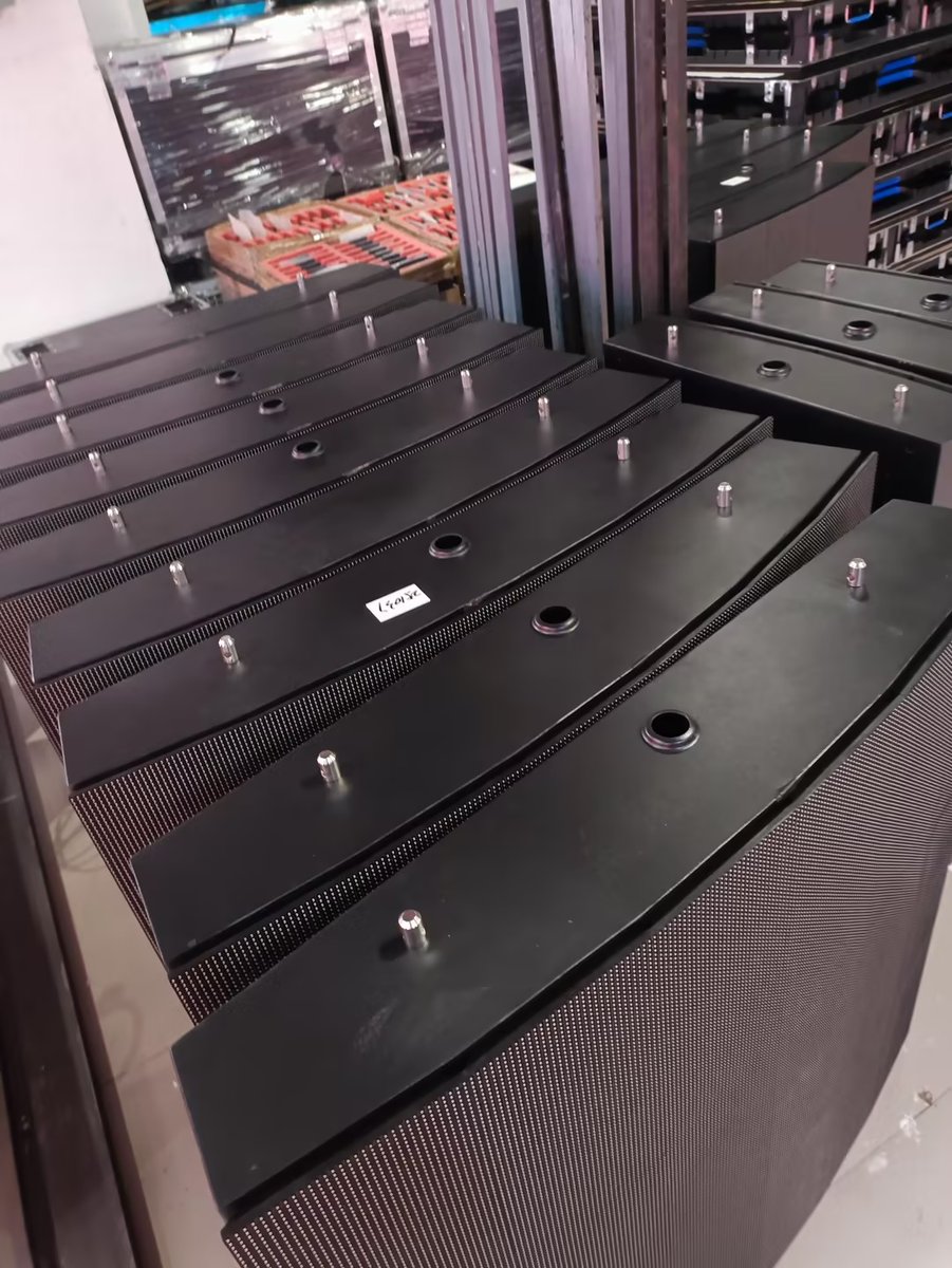 wang_hayle34334's tweet image. P5 outdoor LED Display 
🩵960*960mm iron cabinet
🩵Low power consumption, energy saving
🩵Wide viewing angle, clear outdoor display
I'm Hayley! I'm here to help with your LED display needs. 
☎️WhatsApp:+8618286253364 wa.me/message/NDR4RA…
#ledscreen #advertising #leddisplay