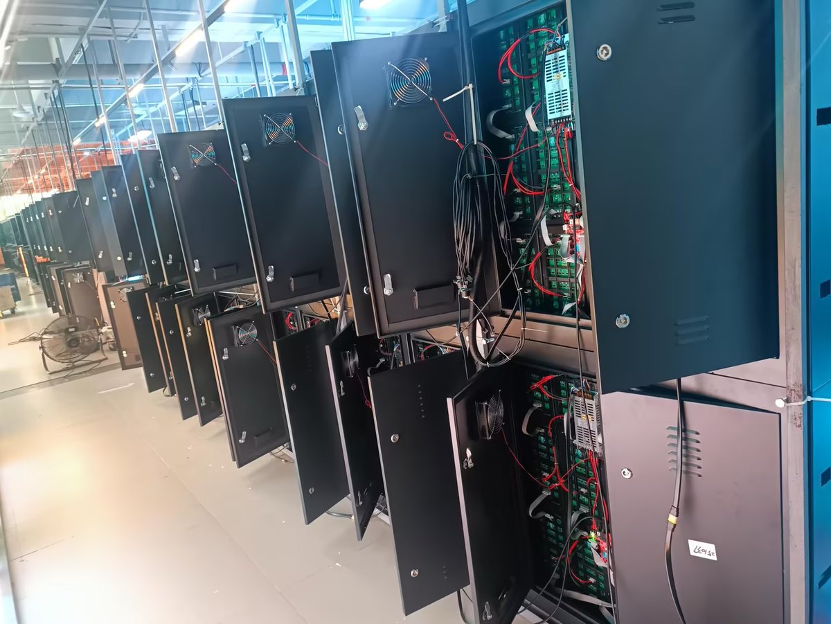 wang_hayle34334's tweet image. P5 outdoor LED Display 
🩵960*960mm iron cabinet
🩵Low power consumption, energy saving
🩵Wide viewing angle, clear outdoor display
I'm Hayley! I'm here to help with your LED display needs. 
☎️WhatsApp:+8618286253364 wa.me/message/NDR4RA…
#ledscreen #advertising #leddisplay