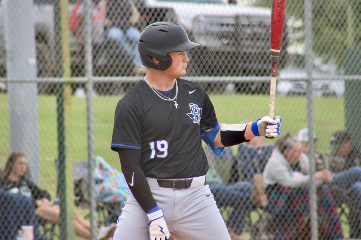 DogballTX's tweet image. Varsity Final 

Bosqueville 3
Valley Mills 5

Back at it Friday in Bosqueville! #FAMILY