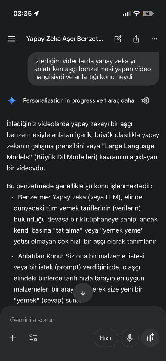 admasln's tweet photo. Ben bu cevabı okurken beynimde “Ya evet hatta, @erhanmeydan eski bir videosunda aşçı benzetmesi yapmıştı. Neydi o benzetme ya?” diye düşünürken bunu  @GeminiApp ın yeni kişisel yapay zekasına sorim dedim, hatta erhan meydan demeden sorim istedim sonuçta bir youtube videosuydu, yani Google ekosistemindeydi izlediğim şey. 
3.soruda tam istediğim ve hatırladığım cevabı verdi.
İkinci beyin ve bunun nasıl kurgulanacağı konusu çok önemli
Daha önce yine @erhanmeydan sayesinde openclaw asistana ikinci beyin kurmuştum, ordaki sistemde bana bunu kaydet diyip veriyi vermeniz lazım birçok not alma sistemine göre çok iyi bir sistem ama insan bu örnek benzerinde neyi ilerde hatırlaması gerektiğini bazen bilemiyor ayrıca sorulan sorularda cevabı ne kadar başarılı olurdu bilinmez.
Şimdi merak ettiğim şey bu sistemin niye 3.soruda bu cevabı vermesi? Olay hala modelin gücü ve gelinen teknoloji ilemi alakalı yoksa model çok güçlü olsada mantık olarak anlamsı için yine detay mı belirtilmesi lazım?
Yani ben 2 sene sonra “ya yapay zekada aşçı örneğini nerde görmüştüm” diye sordugumda yapay zeka “ şu tarihte erhan meydan videosunda gördün, orda şu örneği verdi, şu tarihte benzer  aşçı örneği veren bir maile cevap yazdın vs…” diye cevap verir mi?