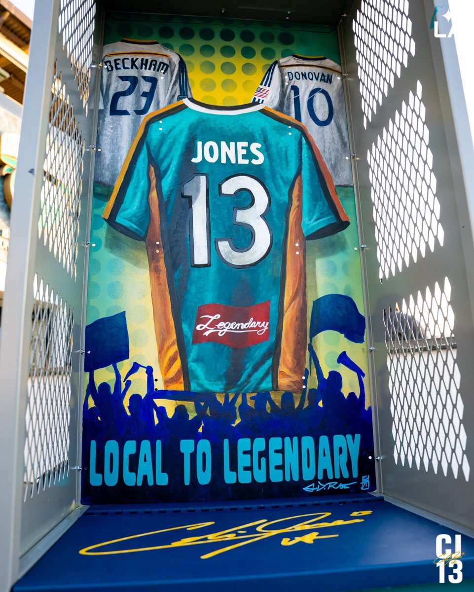 LAGalaxy's tweet image. In honor of the legend 💫

Three @cobijones locker room murals will be on display throughout the concourse on Sunday!