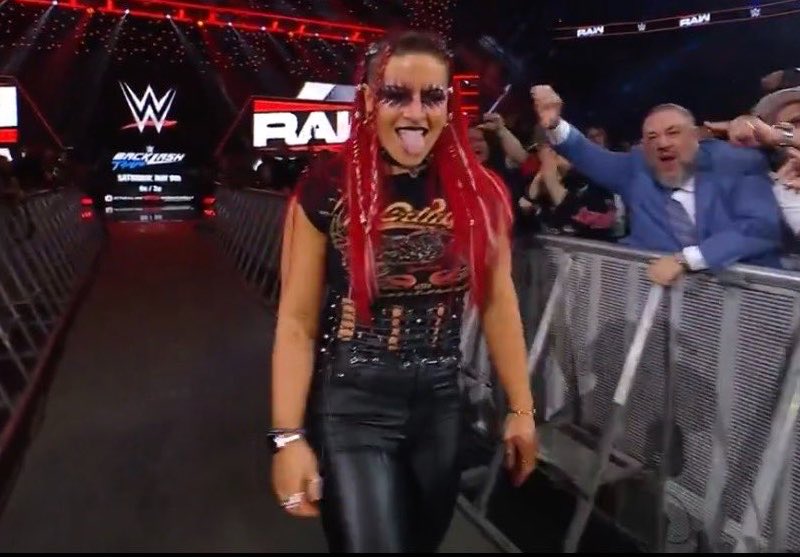 Devon(MET RHEA 8X) #Day1Mosher tweet media