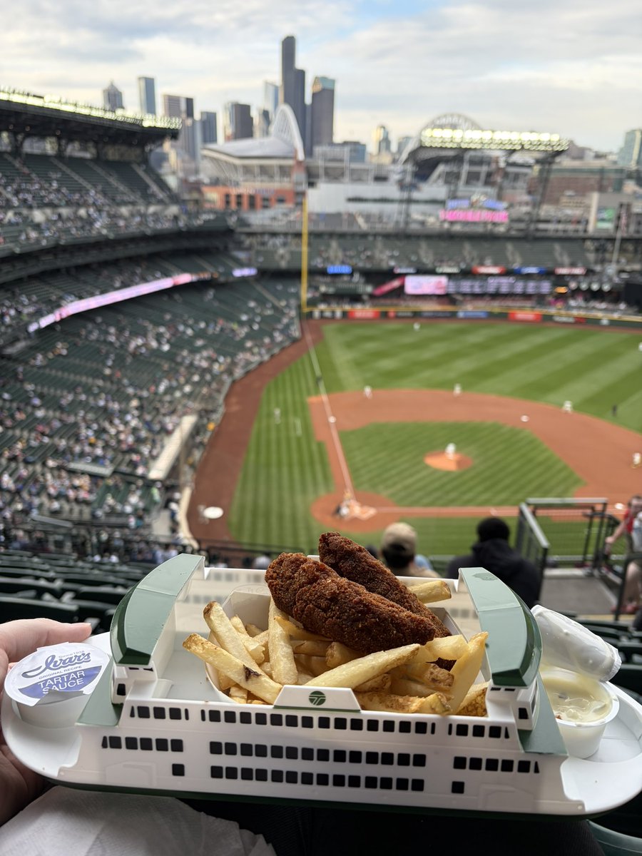 juneisonline's tweet photo. i love my country seattle washington!!!!!!!!!!!!!!1! https://t.co/ljkufoDymc
