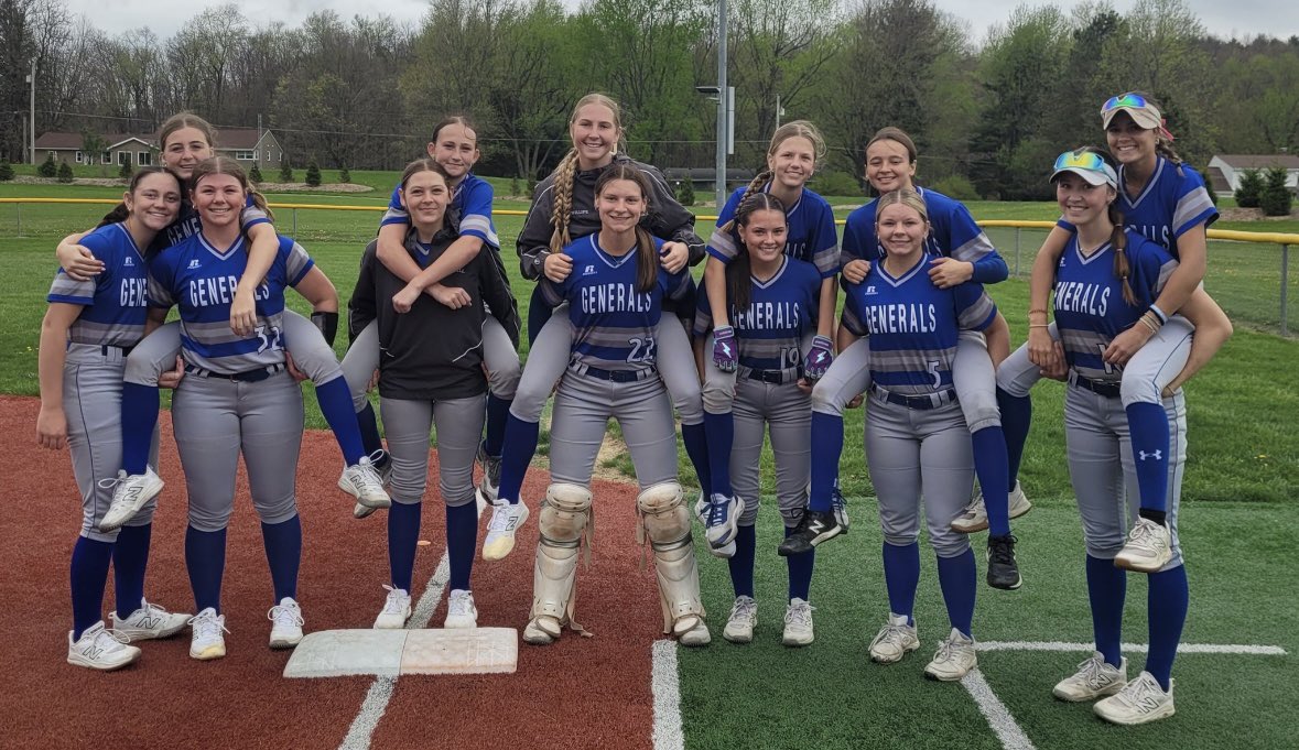 caseylyons03's tweet photo. @AWHSSoftball went 4-0 on the week.  I had 9 ip, 2 hits, 2 BB, 0.778 era, and 22 ks. I also batted .375. Big league games and tough teams at the Prebis Memorial this week.

@OutlawsNati2028 
@btholl @CarmynGreenwood 
@mandygardner24 @livforshey 
@madimccrady1022 @Hall_J_4 
@cailey_joyce 
@laneyj40 @jmrw20 
@UKCoachLawson @UKCoachHimes 
@CoachCourtOSU @Coach2K_OSU 
@2Ganeff 
@CoachPena_BSU 
@kayla_noch 
@CoachStanton 
@coach_crowell 
@TyraPerry13 
@oliviaadyan @lmaulden15 
@LexieHandley