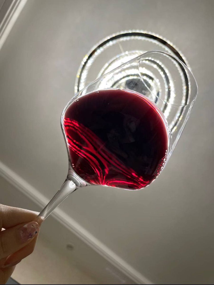 Have a delicious evening 🍷✨