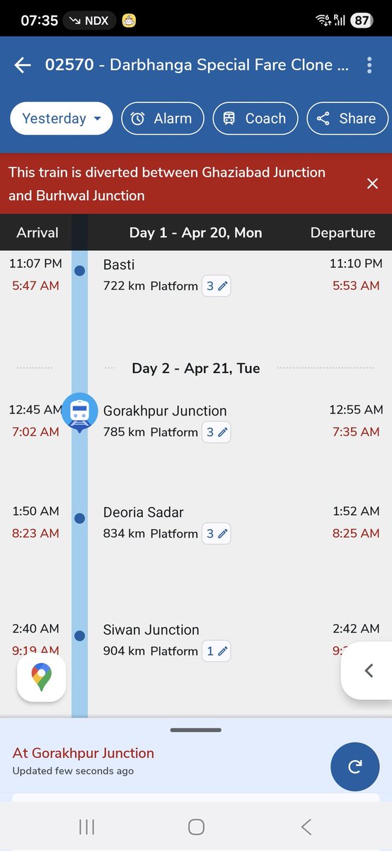AnjaniJhan's tweet photo. Yesterday day same train running late around 7hr, @spjdivn @RailMinIndia @AshwiniVaishnaw what you are doing to fix this never ending delay problem?
@ravish_journo ab aap hi kuch karwa sakte ho jai aapne Swatantrata Senani konfix karwaya tha pls issko bhi fix karwaye. https://t.co/yMeHGs1bQz