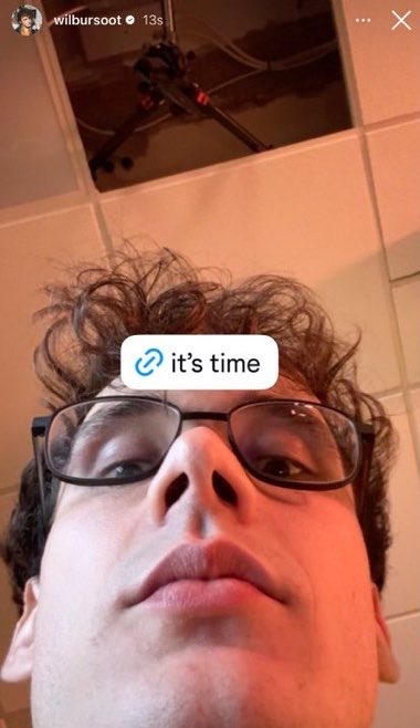 I’m going to jizz up his actual nostril don’t piss me off. 

My viscus chunky cum is going right up Wilbur’s left nose hole.