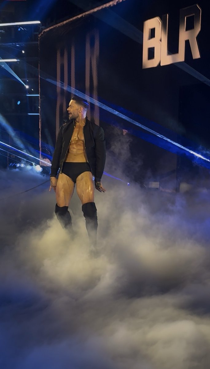 caro ♡ tweet media