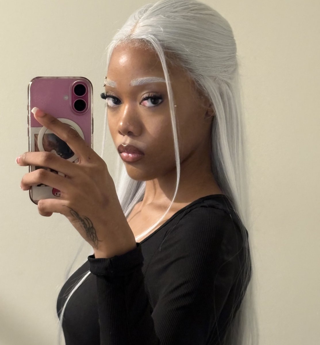 NIYAH ☮︎ tweet media