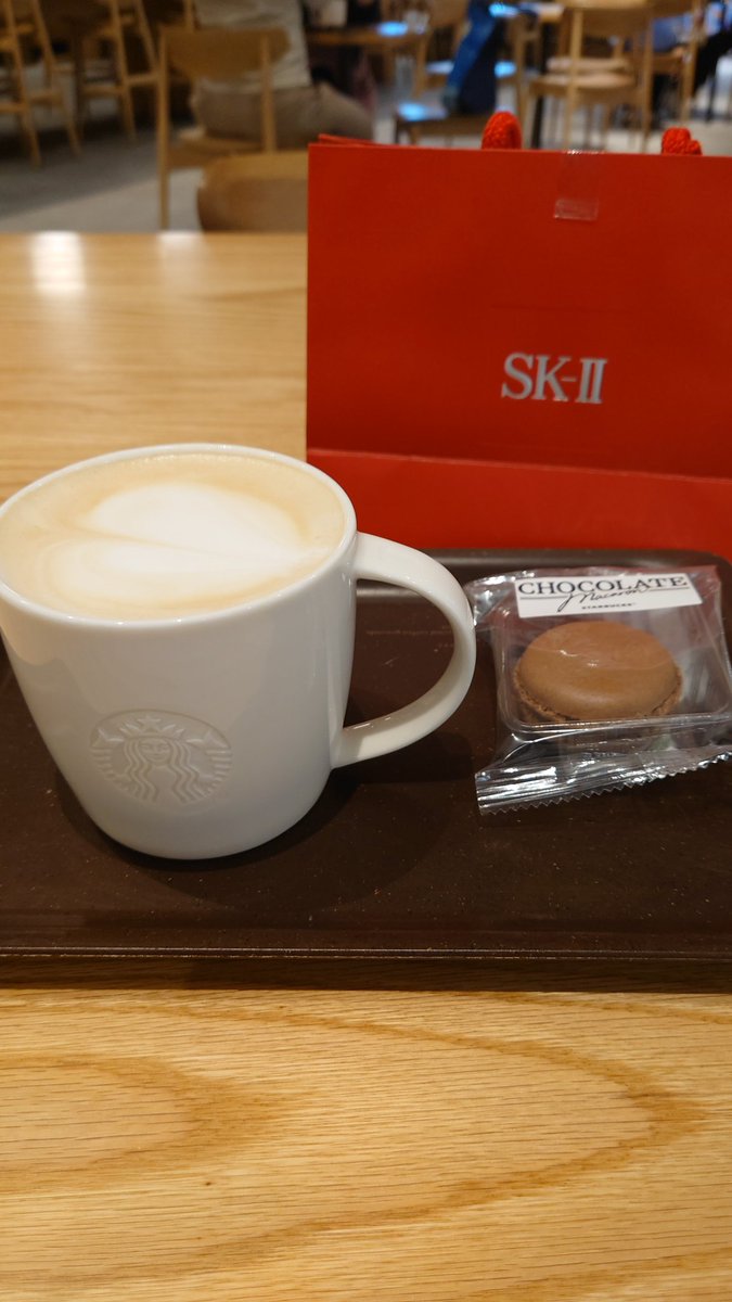 keikochof's tweet photo. 本日の珈琲☕
スタバラテなり〜 
買ってしまった！うふ😆 https://t.co/Q8O9rbA9fz