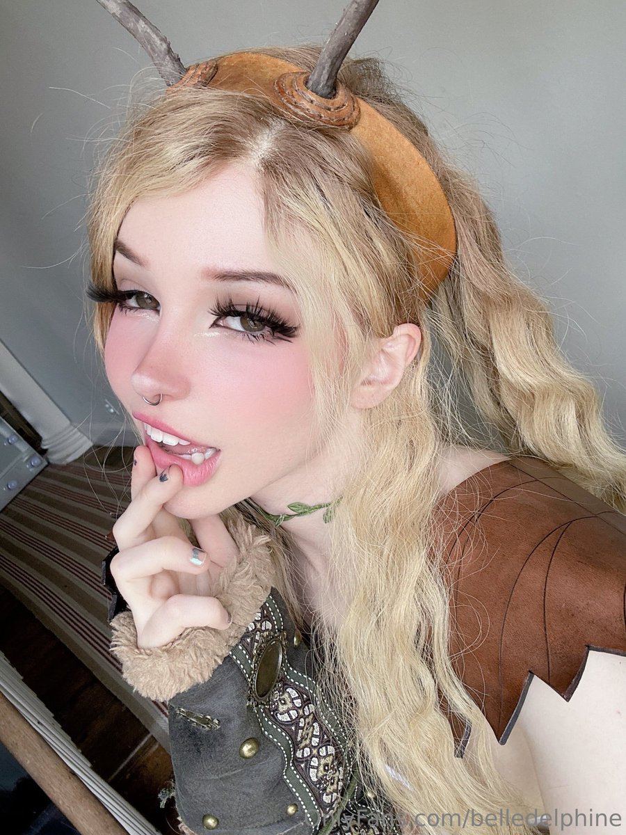 sumiso27090's tweet photo. ¿Alguien morbosea a Belle delphine y me humilla por pito chico gooner? Soy completamente adicto a ella 😵‍💫 #sex #sph #morbo #chathot https://t.co/OXwzV7BMcK