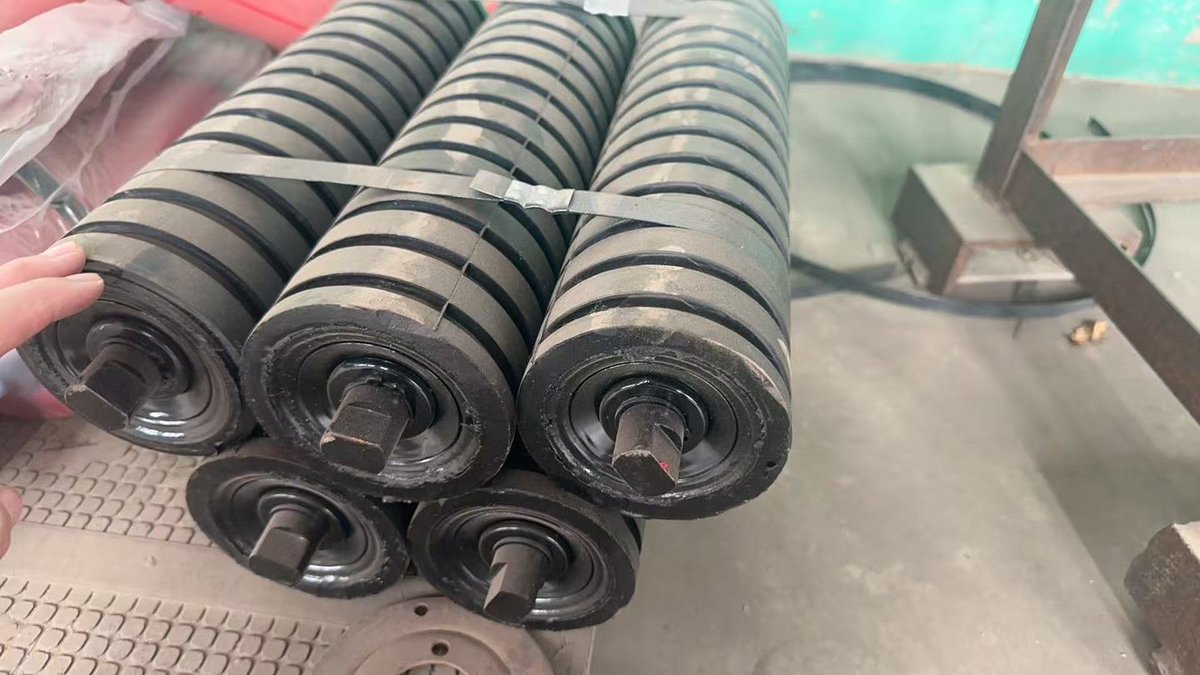 Tairui_'s tweet image. Factory-direct heavy-duty conveyor rollers and pulleys with reliable quality, fast global shipping available: bestconveying.cn #ConveyorEquipment #FactoryDirect #HeavyDutyParts