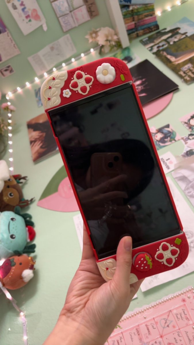 KAY ! ⋆. 𐙚 ˚ | fellow madwoman and rakugoka tweet media