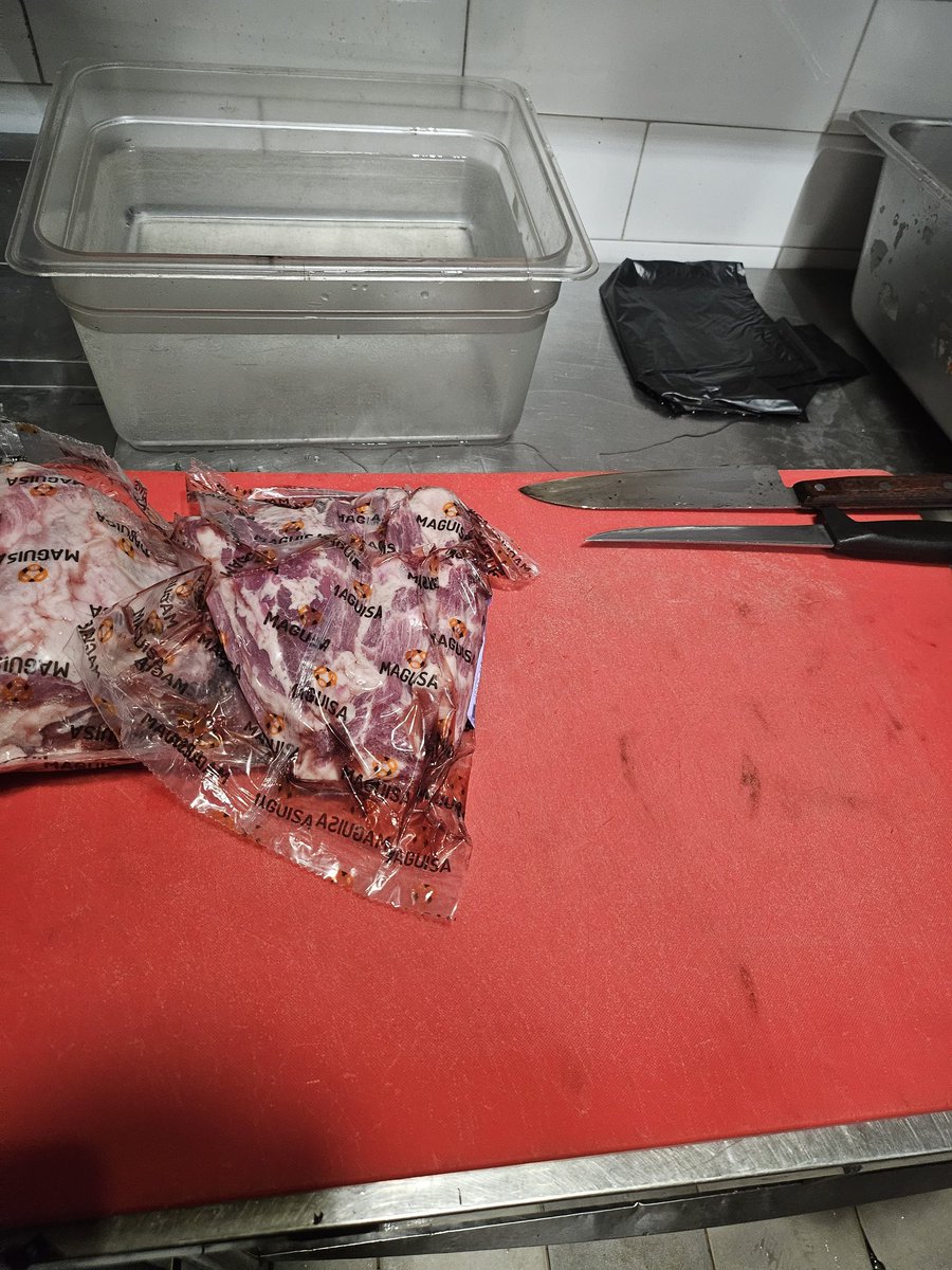 cinnamon tweet media