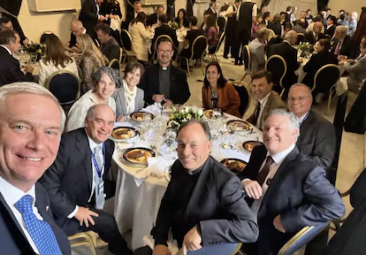 La madame de Gauche tweet media